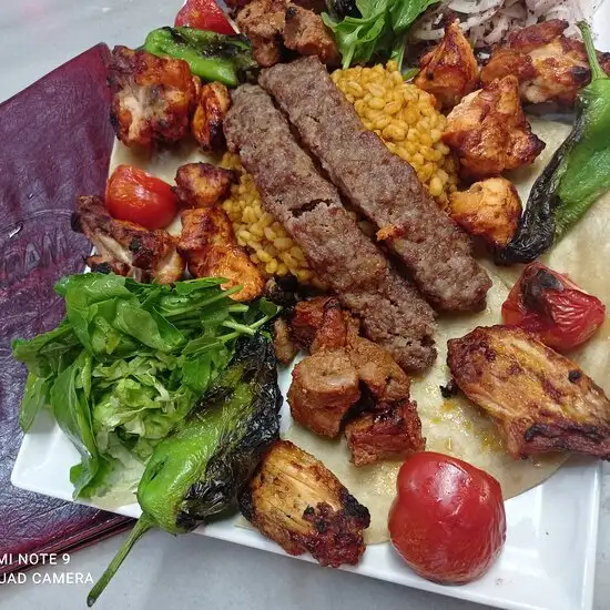 Ikram Doner Kebap'nin yemek ve ambiyans fotoğrafları 1