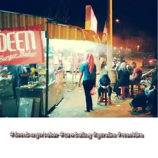 Deen Burger Bakar Caw. Baling Food Photo 1