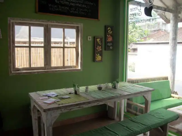 Gambar Makanan The Little Green Cafe 5