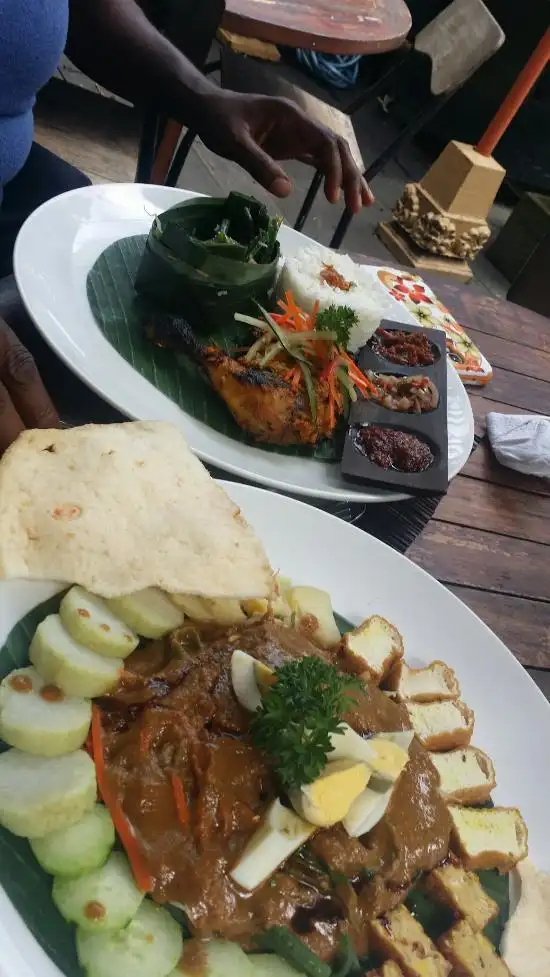 Gambar Makanan Warung Bendega Ubud 2