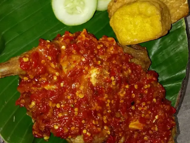 Gambar Makanan Ayam Goreng Nusantara 5