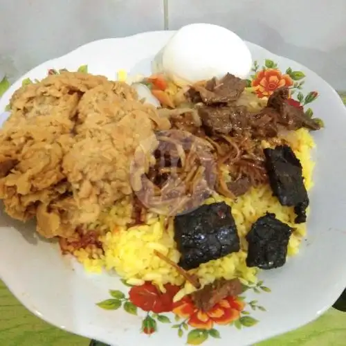 Gambar Makanan Warung Nasi Kuning Berkah, Tinumbu 15