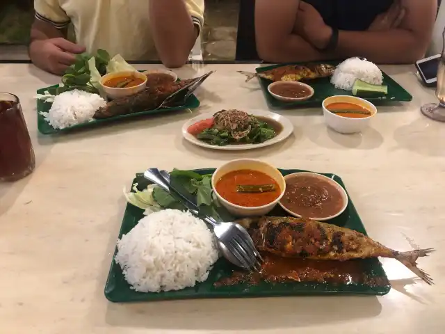 Manbai Ikan Bakar Food Photo 3