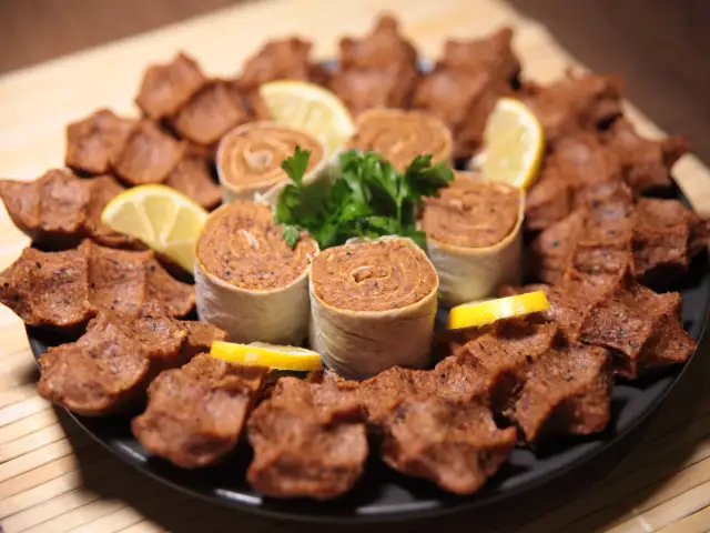 Meşhur Çiğ Köfteci Ahmet Usta'nin yemek ve ambiyans fotoğrafları 1