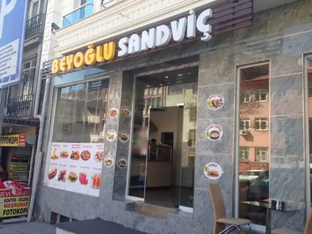 Beyoğlu Sandviç'nin yemek ve ambiyans fotoğrafları 4