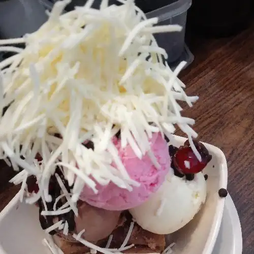 Gambar Makanan Dreamy Ice Cream, Gajah Mada 11
