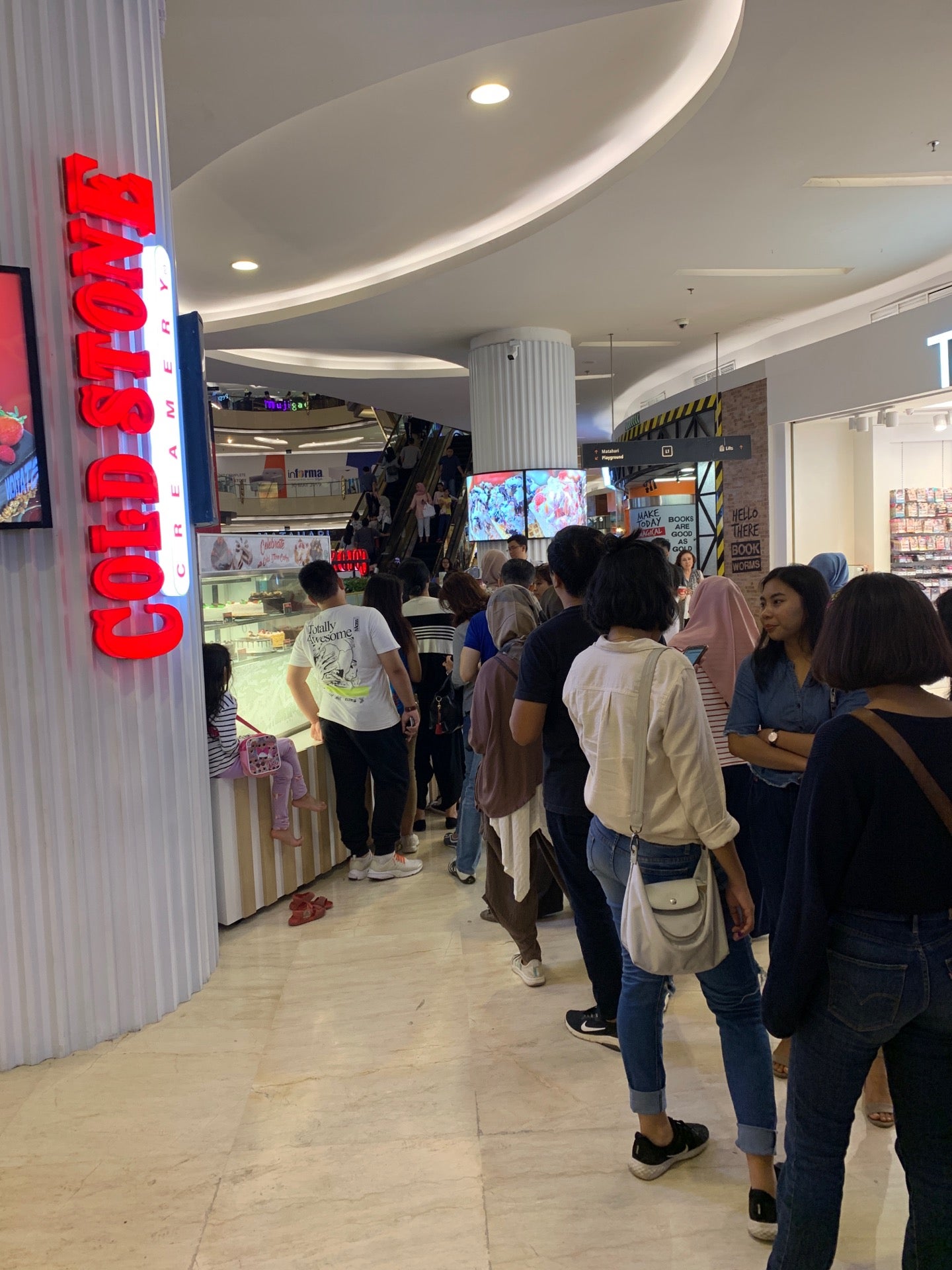 Harga menu Coldstone Ice Cream Kemang Village terbaru 20222023 di