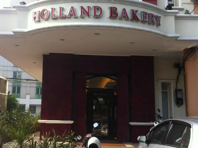 Gambar Makanan Holland Bakery 15