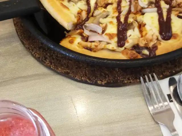 Pizza Hut Food Photo 14