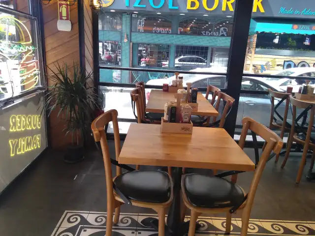 Ayvaz Burger'nin yemek ve ambiyans fotoğrafları 6