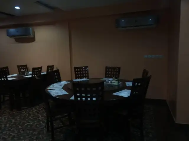 Gambar Makanan Amaroo Restaurant 3