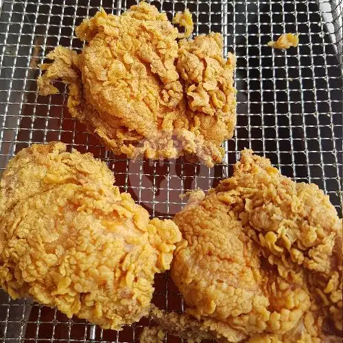 Gambar Makanan Golden Chicken, Demang Lebar Daun 5