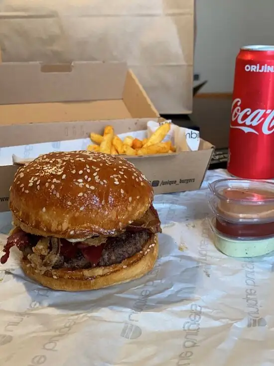 Unique Burgers'nin yemek ve ambiyans fotoğrafları 4