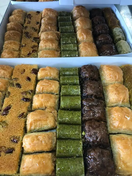 Hasan & Huseyin Seydioglu Baklava'nin yemek ve ambiyans fotoğrafları 18
