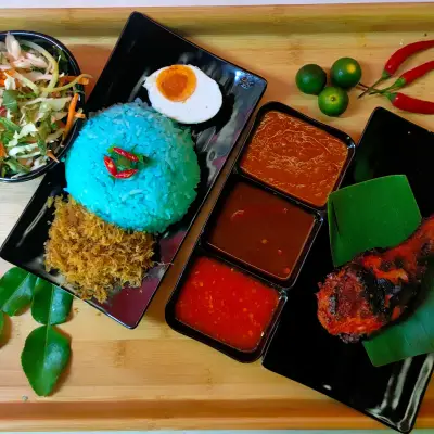 Nasi Kerabu Tumis Kok Lanas