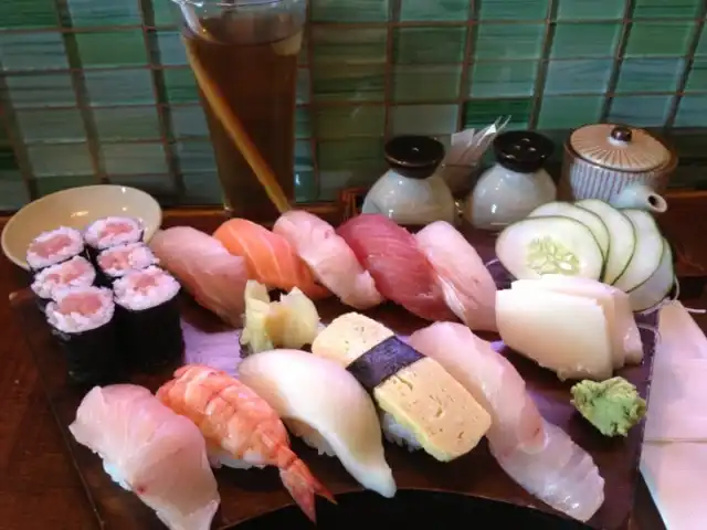 Gambar Makanan Kunti III Sushi Bar 3