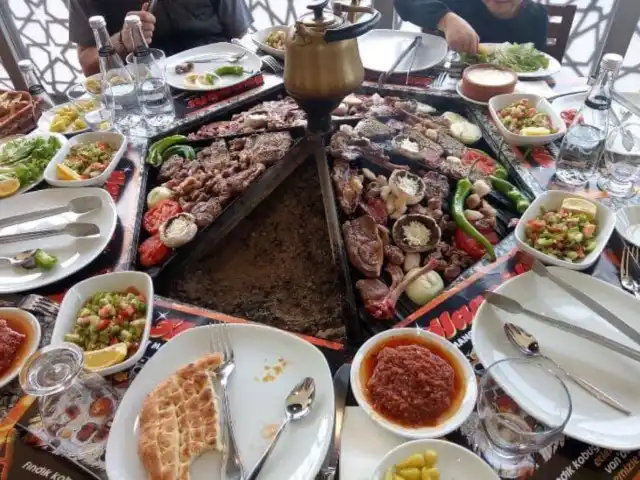 Hanoğlu Etmangal Kendıin Pişir Kendin Ye'nin yemek ve ambiyans fotoğrafları 5