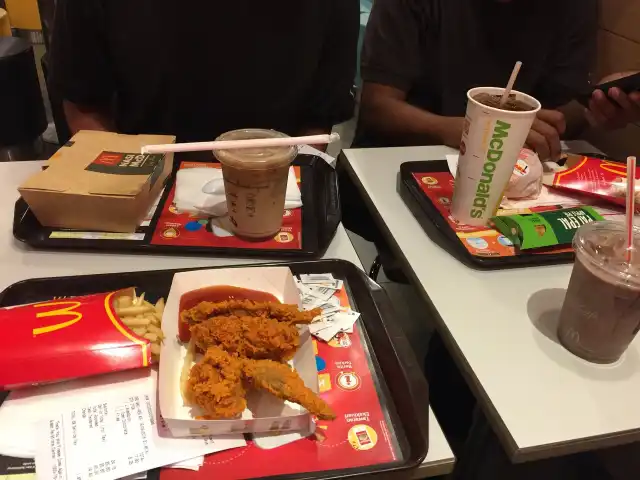 McDonald's & McCafè Food Photo 9