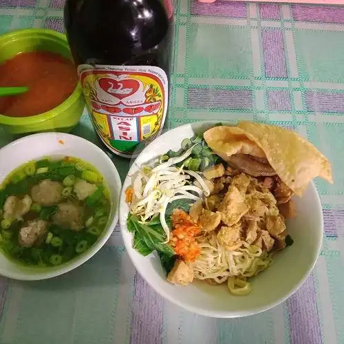 Gambar Makanan Mie Ayam Dan Bakso Brebes Peta Barat, Jl. Peta Barat No.09 RT.03/05 5