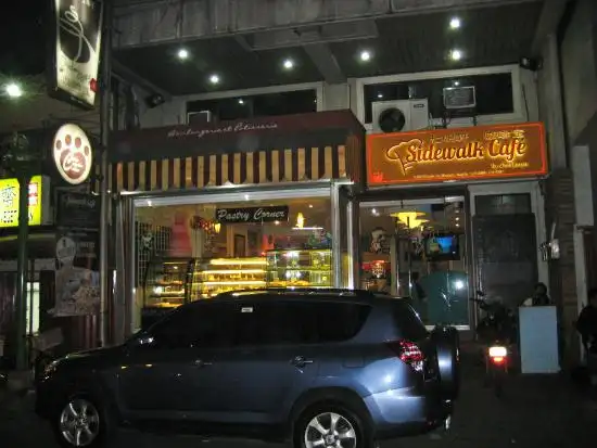 Sidewalk Cafe Food Photo 8