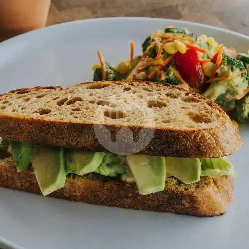 Gambar Makanan Salad & Sandwich by Sted, Canggu 18