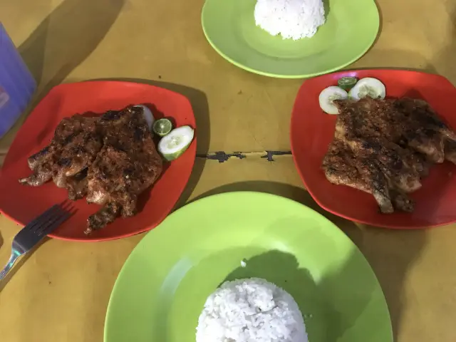 Gambar Makanan AyamBakarTaliwangRemajaII 3