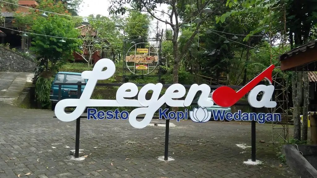 Legenda "Resto, Kopi Dan Wedangan"