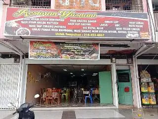 Yusnani nasi ayam golek