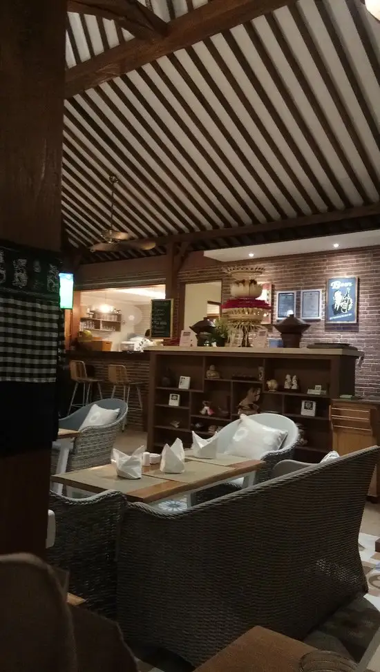 Gambar Makanan Warung Kelor Seminyak 15