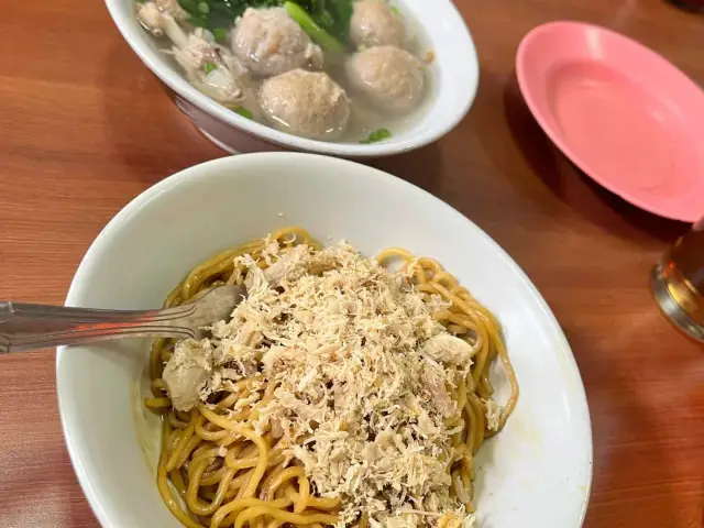 Gambar Makanan Mie Baso Akung 7