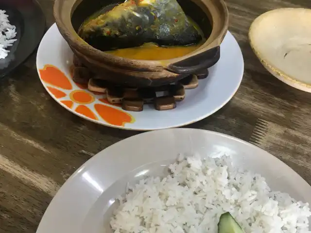 Restoran Claypot Patin Tempoyak Food Photo 2