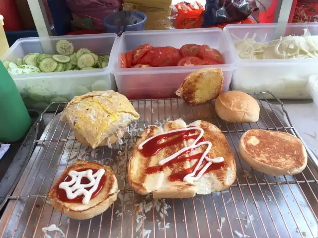 Aroma Burger Food Photo 6