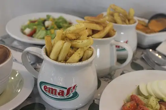 Kek Emas Second Floor Cafe Food Photo 5