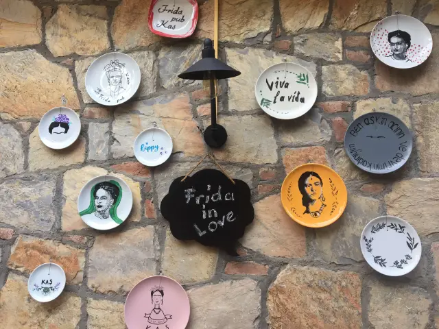 Frida Pub'nin yemek ve ambiyans fotoğrafları 3