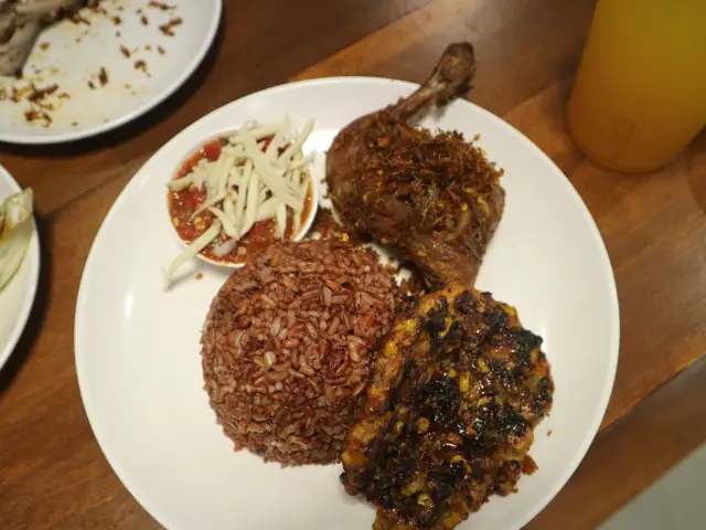 Gambar Makanan Sambal Khas Karmila 11