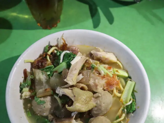 Gambar Makanan Mie Kocok Mawar Bogor 3