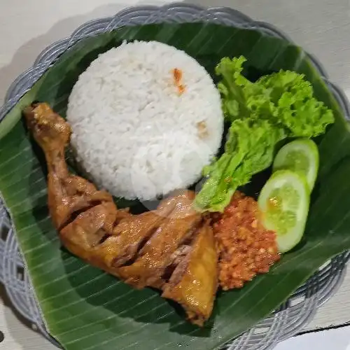 Gambar Makanan Warung Makan Sederhana Ade Sofya 1