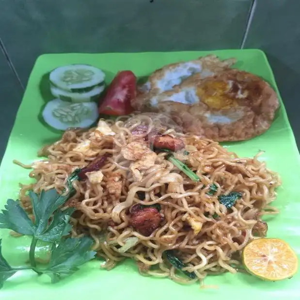 Gambar Makanan BPK (Babi Panggang Karo) Lambok Ginting, Lubuk Baja 6