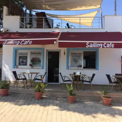 Sailing Cafe