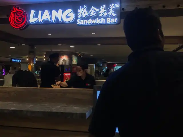 Liang Sandwich Bar Food Photo 9