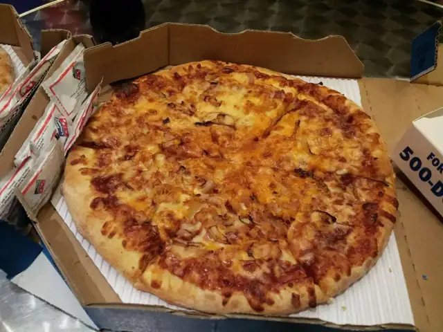 Gambar Makanan Domino's Pizza 14