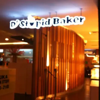 D'Stupid Baker