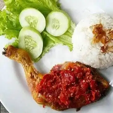 Gambar Makanan Ayam Penyet & Lele Sambel Dadak, Apartemen Kalibata City 8