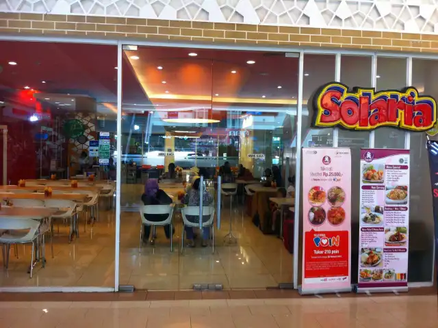 Gambar Makanan Solaria 19