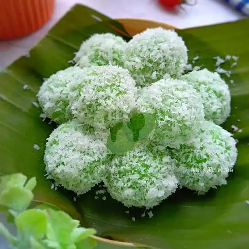 Gambar Makanan Putu Bambu, Bukit Dago 3