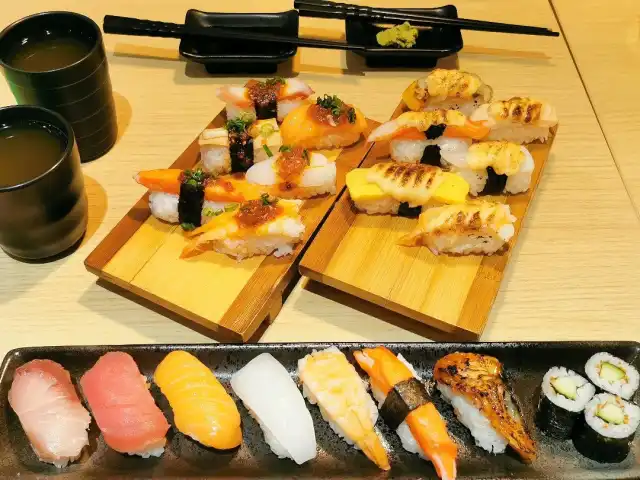 Sushi Uchi Food Photo 1