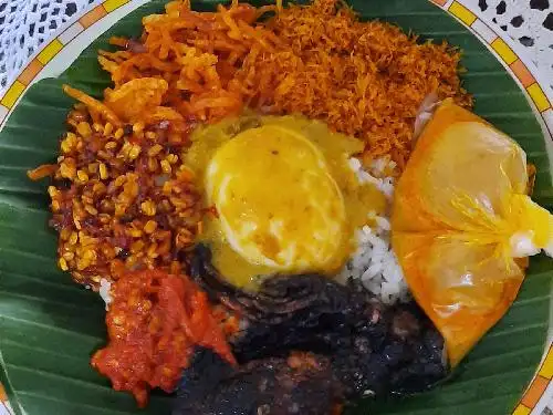 Nasi Campur Khas Pamekasan Madura (Se'Jhejhen Barokah), Taman Bunga Merak