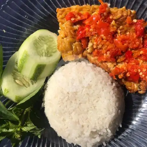 Gambar Makanan Warung Mbok Yem, Karangploso 15