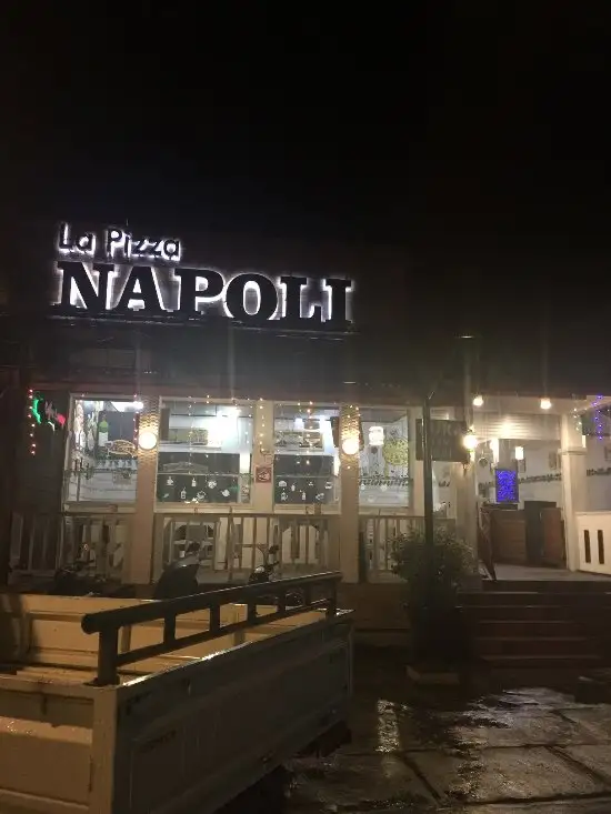 Gambar Makanan La Pizza Napoli 1