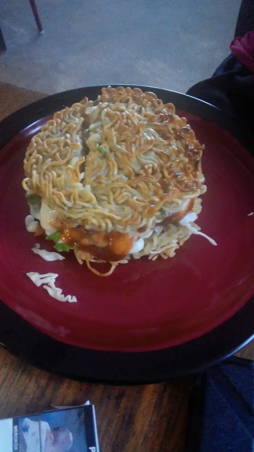 Khalila Roti Bakar & Burger